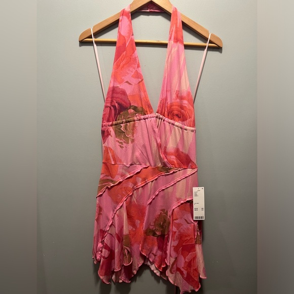 NWT Urban outfitters silence + noise, pink pattern halter mini dress, size s - Picture 2 of 6